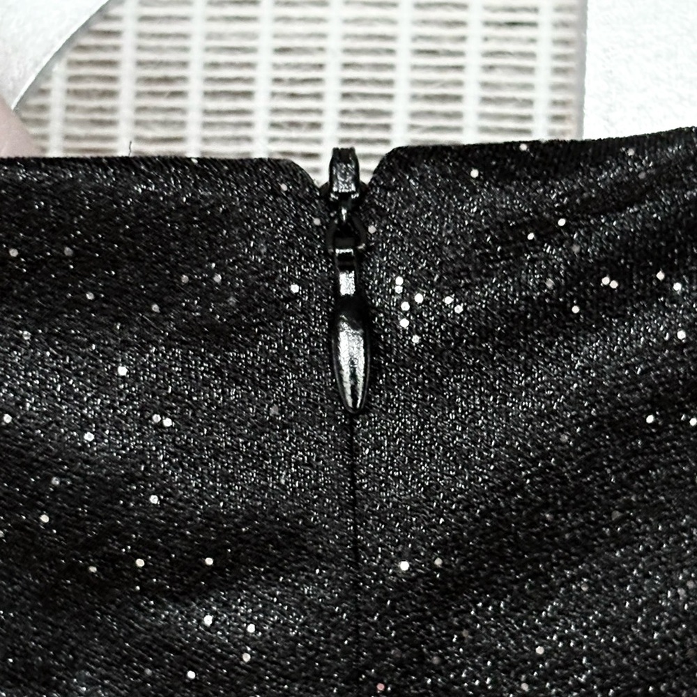 NWT Ever Pretty Black And Silver 3/4 Of A Sleeve V-Neck Women’s Dress - Picture 8 of 8